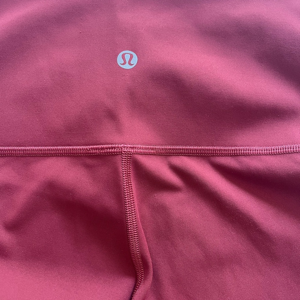 Barely worn lululemon leggings